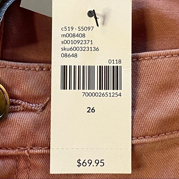 Lane Bryant Ruffle Bottom Crop Jeans Pink Size 26 NEW NWT - Picture 15 of 15